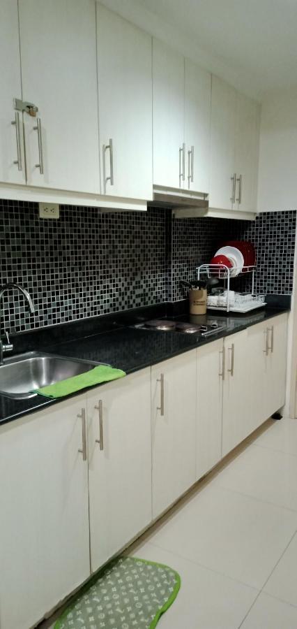 Chin'S Place Sea Residences Moa مانيلا المظهر الخارجي الصورة